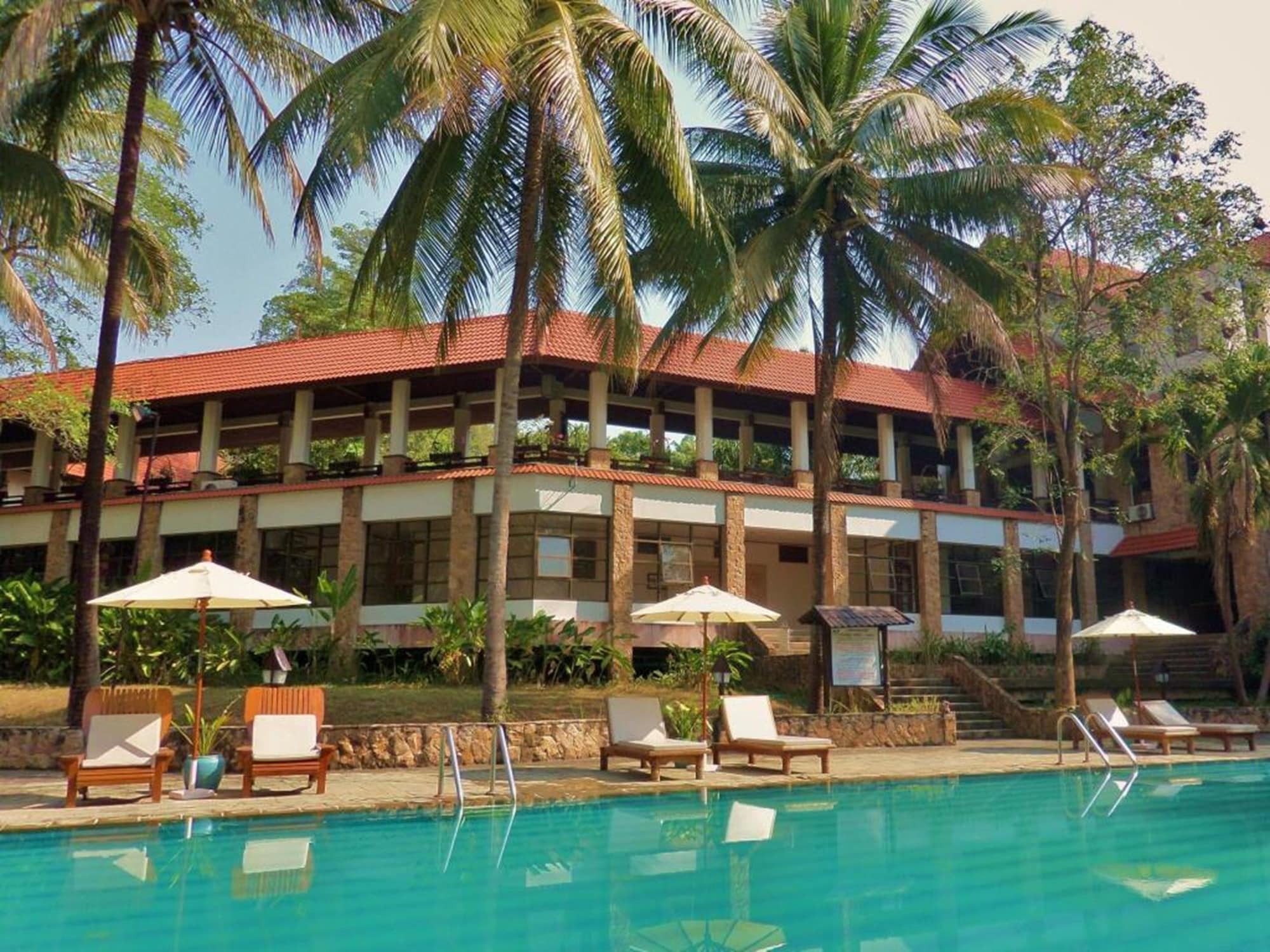 Sappraiwan Elephant Resort & Sanctuary Kaengsopha Exterior photo